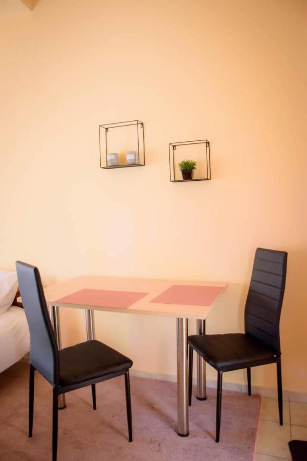 Home باترا المظهر الخارجي الصورة